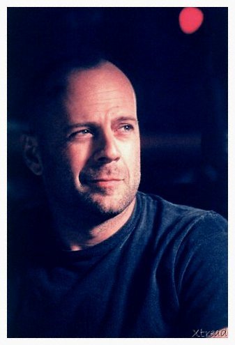 Bruce Willis looks sexy