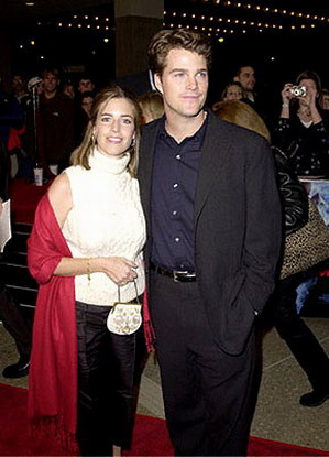 Chris O'Donnell posing sexy with his girlfriend