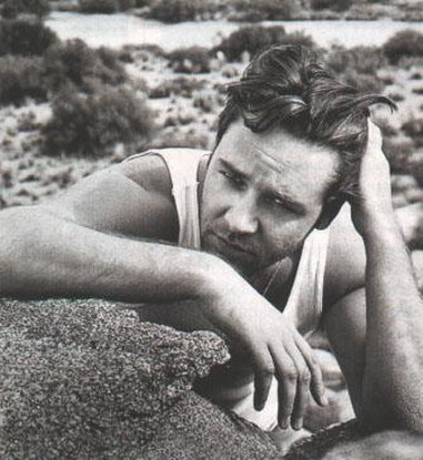 Russell Crowe posing sexy