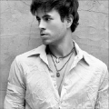 Enrique Iglesias posing hot