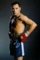 Shirtless Oscar De La Hoya looks hot