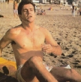 Shirtless Mel Gibson looks hot