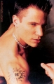 Nick Lachey looks hot