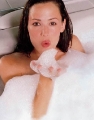 Jennifer Garner all with foam posing in the bath 