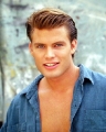 Casper van Dien looks hot