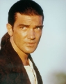 Antonio Banderas  looks sexy